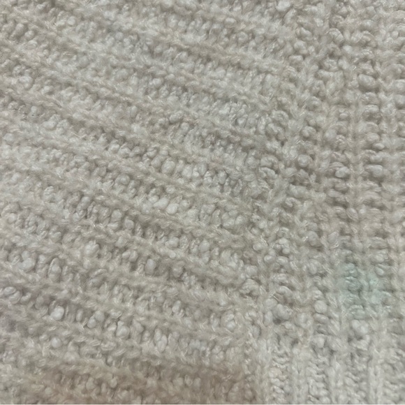 Moth Sweater Medium wool - Picture 8 of 8